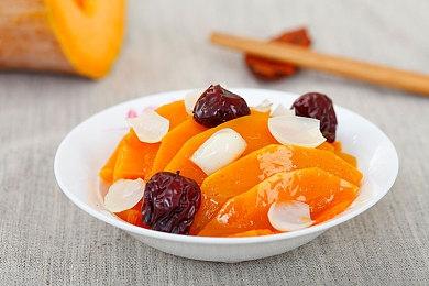 《古墓丽影三部曲：重制版》中敌人性感夹克被和谐